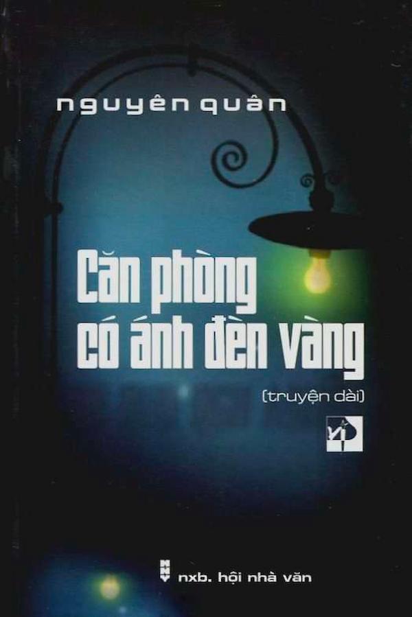 Căn Phòng Có Ánh Đèn Vàng